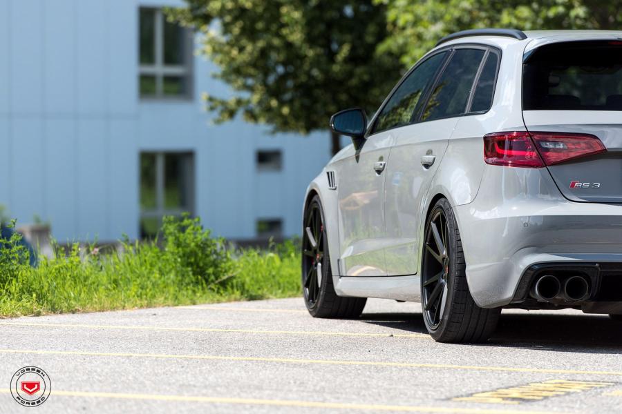Детали экстерьера Audi RS3 Avant on Vossen Wheels (VPS-301) 2017 года  (фото 4 из 30)